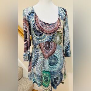 Salaam designer, multi-color, 3/4 sleeve top. Loose drape fit. Size large.